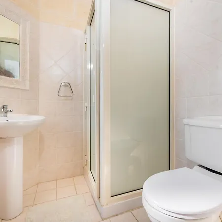 Σπίτι διακοπών 3 Bedroom With Private Pool & Views *