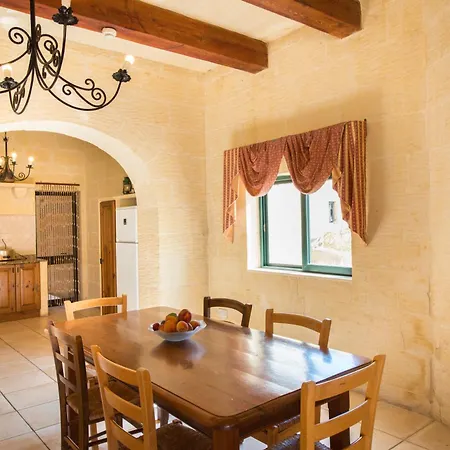 3 Bedroom With Private Pool & Views * Nadur