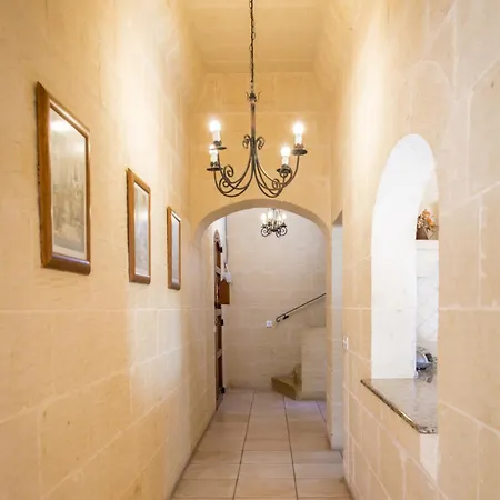 Holiday home 3 Bedroom With Private Pool & Views Nadur