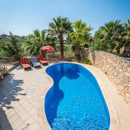 Ferienhaus 3 Bedroom With Private Pool & Views Nadur