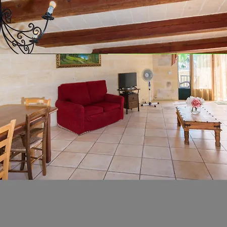 Casa de Férias 3 Bedroom With Private Pool & Views Nadur