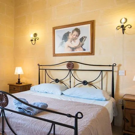 3 Bedroom With Private Pool & Views Holiday home